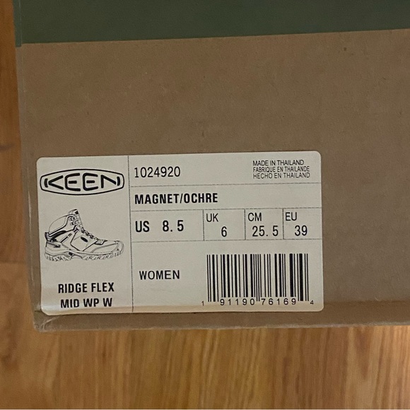 Keen Hiking Boots - Picture 3 of 3